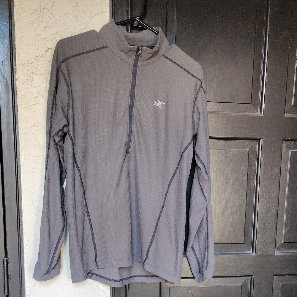 Arc'teryx Men's Lightweight Gray Jacket